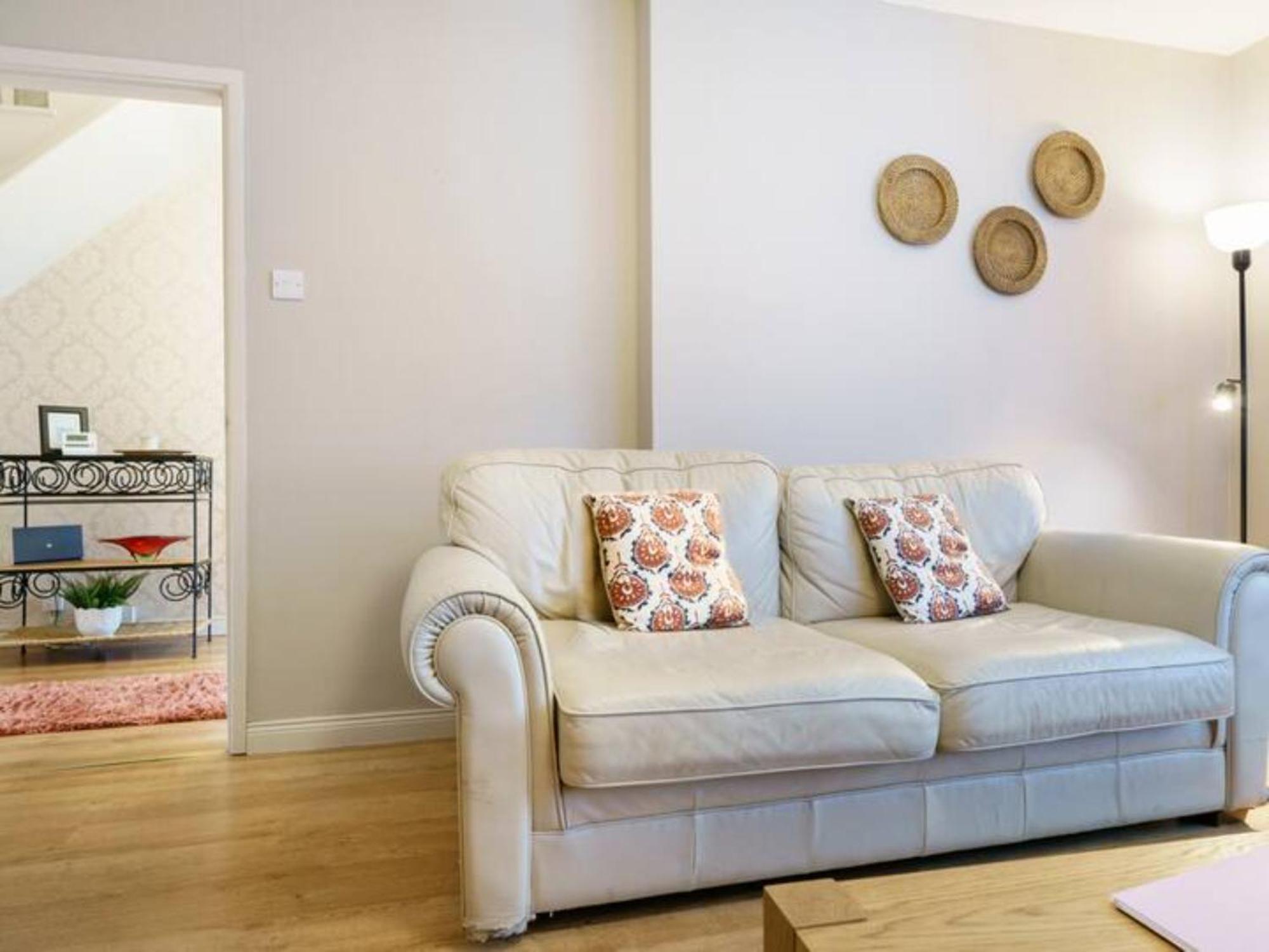 Pass The Keys Lovely In Holywood Lots Nearby Seaside Holiday home